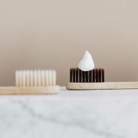 Pasta de dientes dentífrico