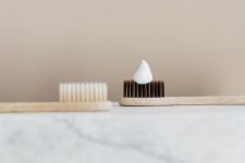 Pasta de dientes dentífrico